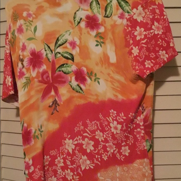 GREAT DEAL! New Floral Michelle Nicole Top XL - Picture 3 of 3
